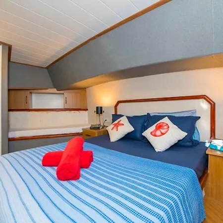 Gulet For Rent In Goecek - 24 Mt 6 12 Guest Eskiomerler