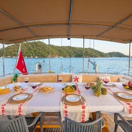 Gulet For Rent In Goecek - 24 Mt 6 12 Guest Eskiomerler
