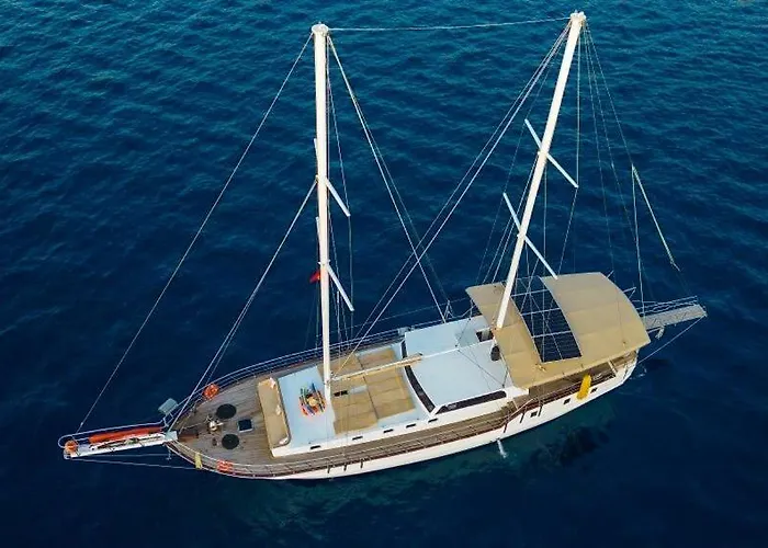 Gulet For Rent In Goecek - 24 Mt 6 12 Guest Eskiomerler