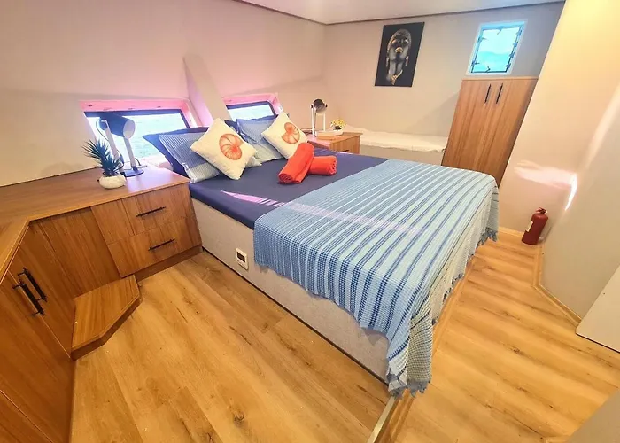 보트호텔 Gulet For Rent In Goecek - 24 Mt 6 12 Guest Eskiomerler