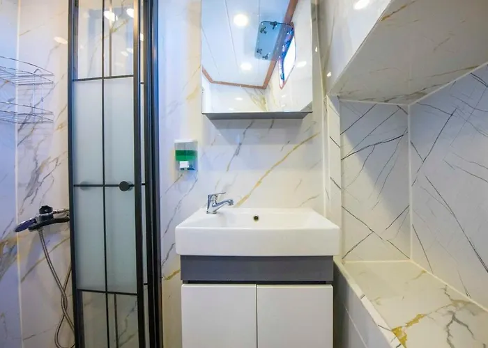 Gulet For Rent In Goecek - 24 Mt 6 12 Guest * Eskiomerler