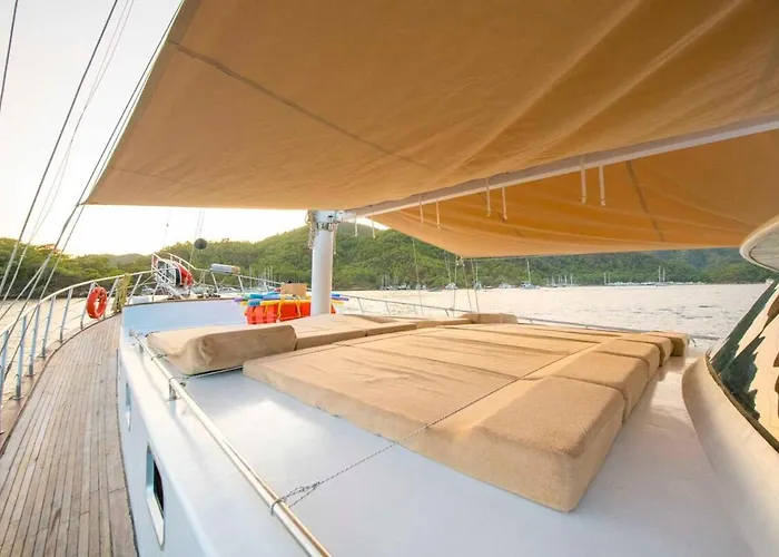 Gulet For Rent In Goecek - 24 Mt 6 12 Guest Eskiomerler