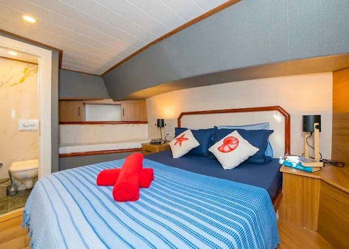 Gulet For Rent In Goecek - 24 Mt 6 12 Guest Eskiomerler